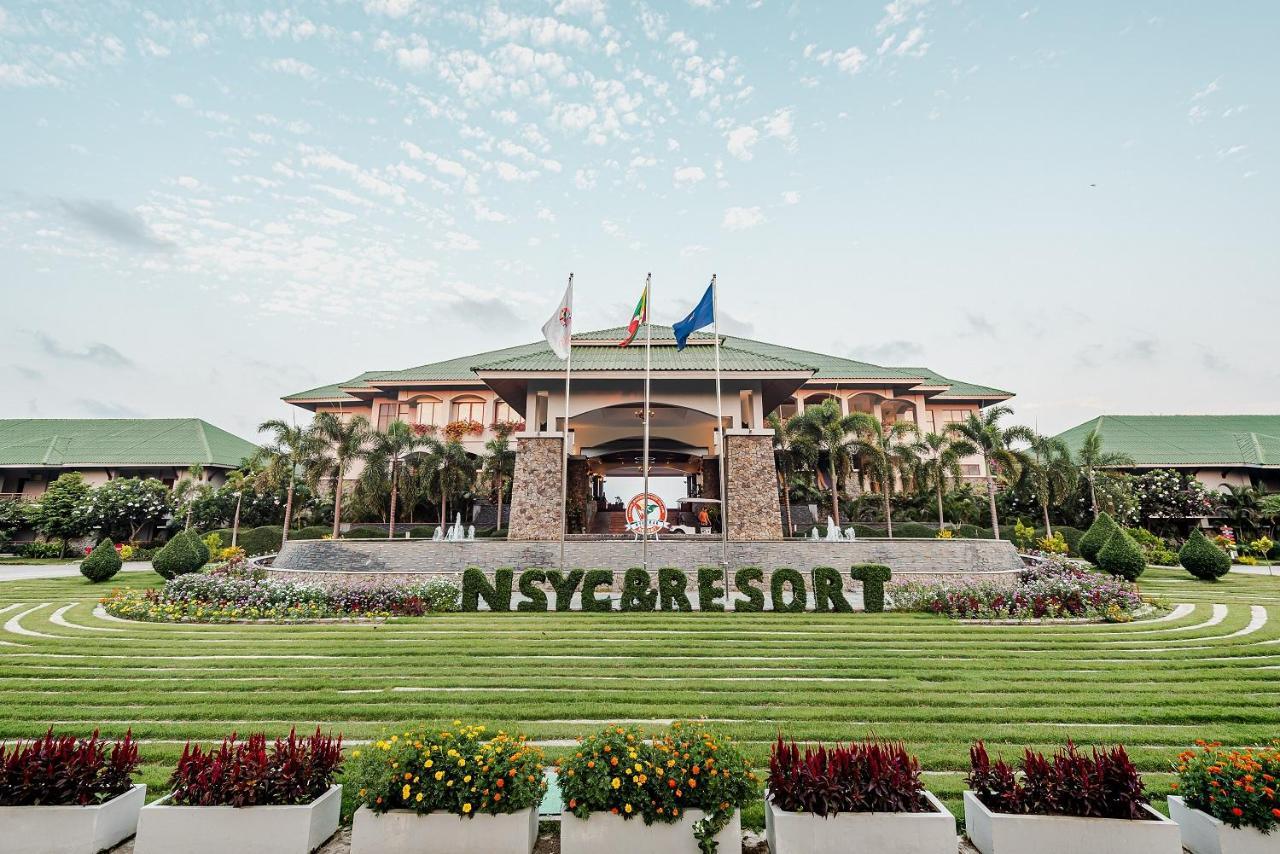 Ngwe Saung Yacht Club & Resort Ngwesaung Exteriör bild