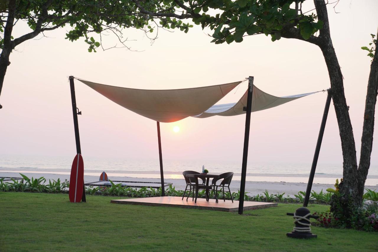 Ngwe Saung Yacht Club & Resort Ngwesaung Exteriör bild